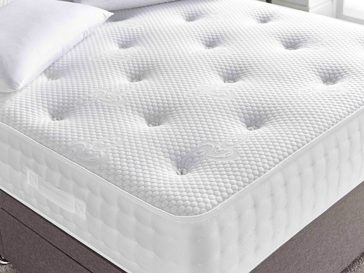 Deep Sleep Kensington divan set with 24 inch strutted headboard