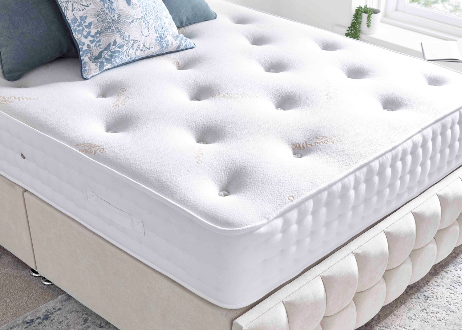 Luxury 1000 pocket sprung mattress offering responsive support, comfort layers and enhanced durability