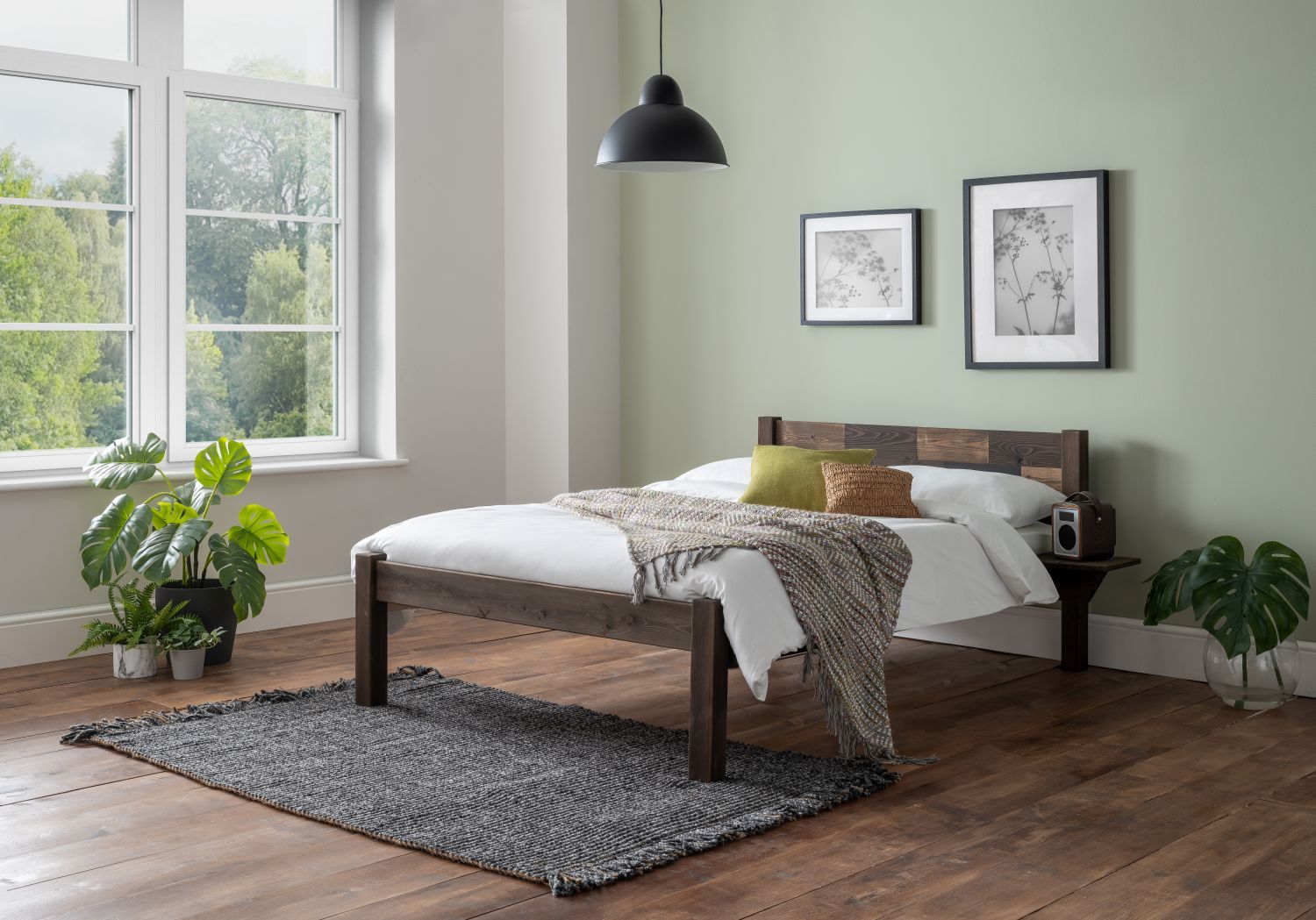 TimberRest Delamere classic solid wood bed frame with slatted headboard brown